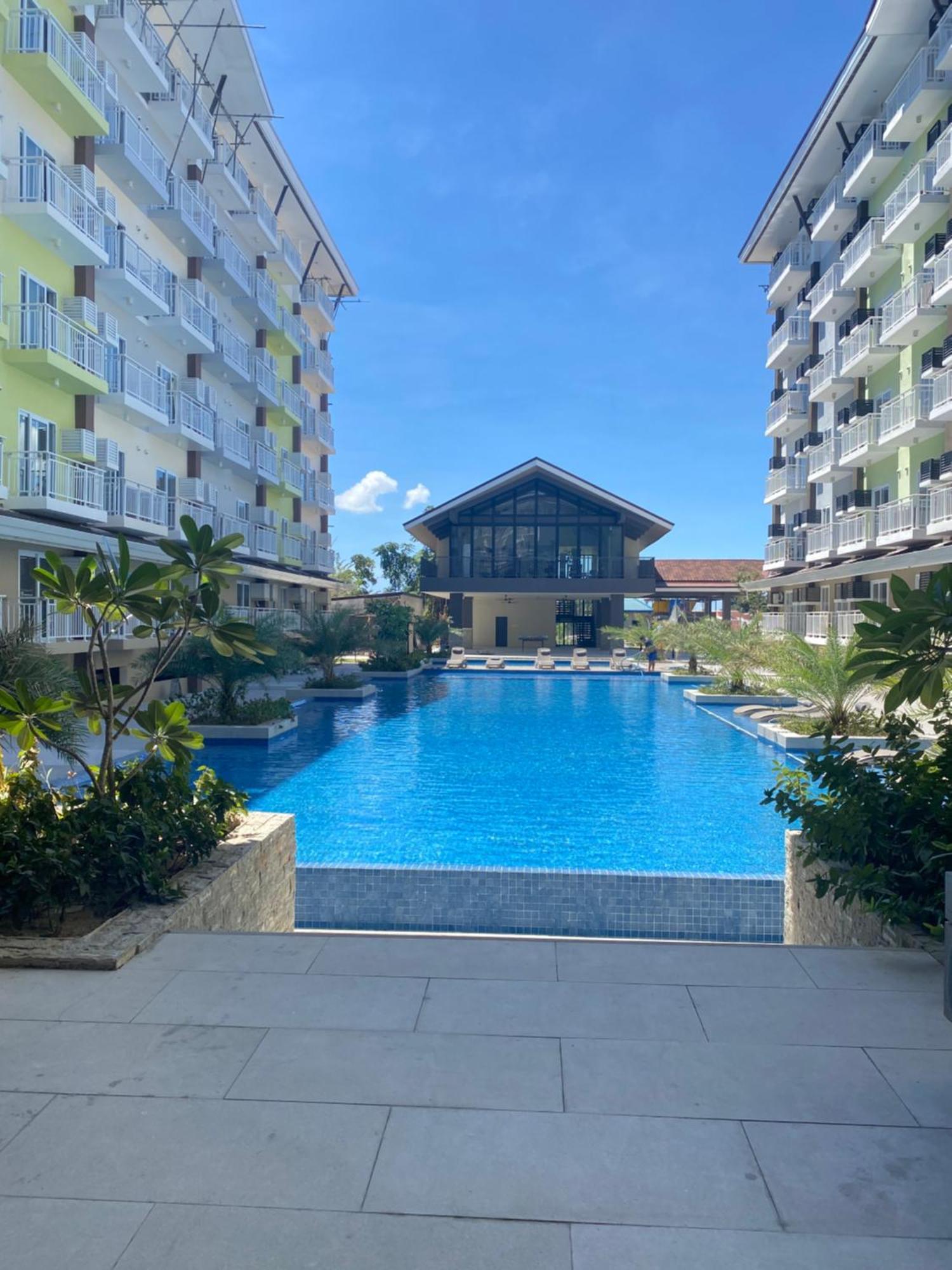 Seaview Amani Grand Resort Residences 3-5Mins From Airport มักตัน ภายนอก รูปภาพ